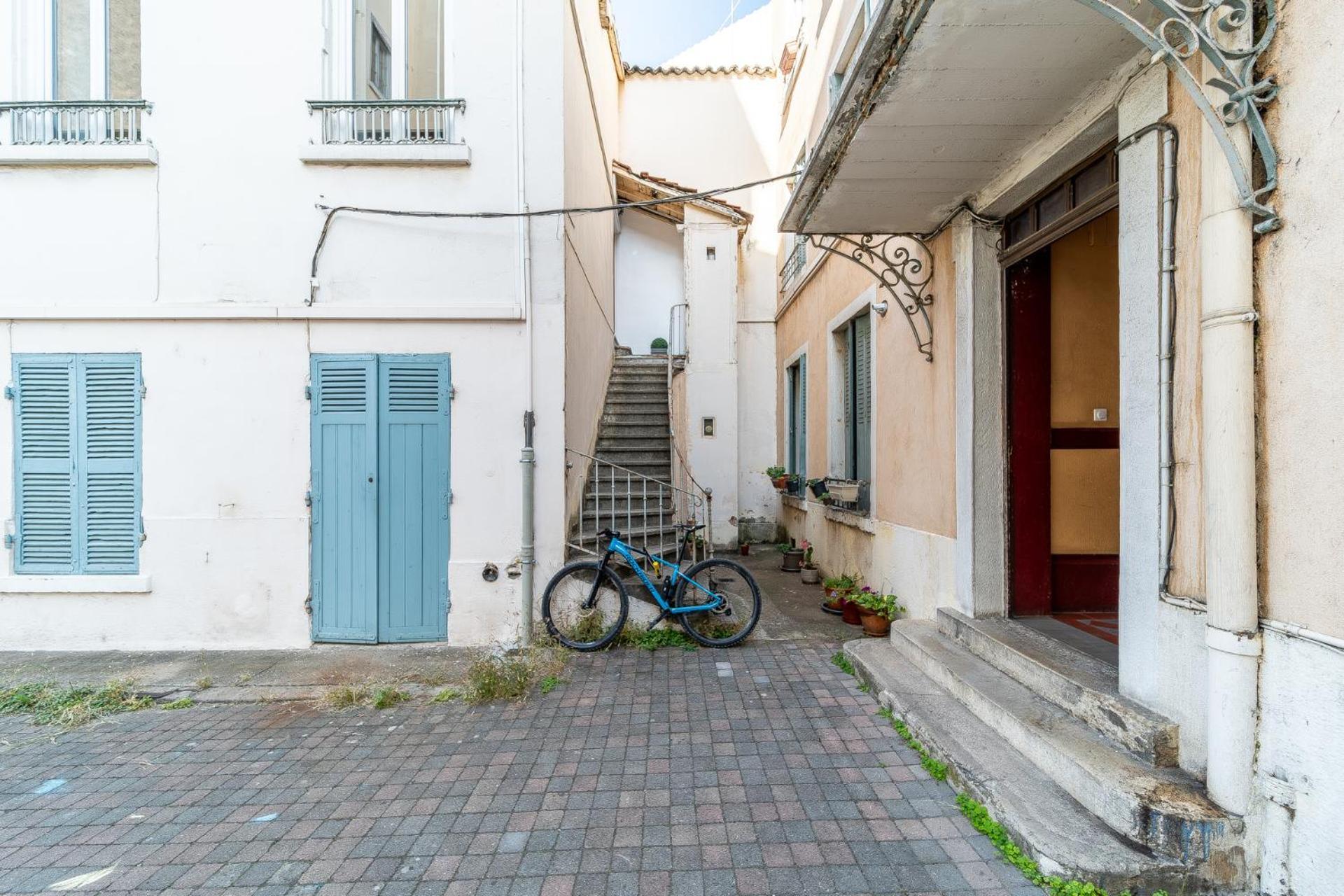 Le Marietton Appartement Cosy A Deux Pas Du Metro Valmy Lyon Dış mekan fotoğraf