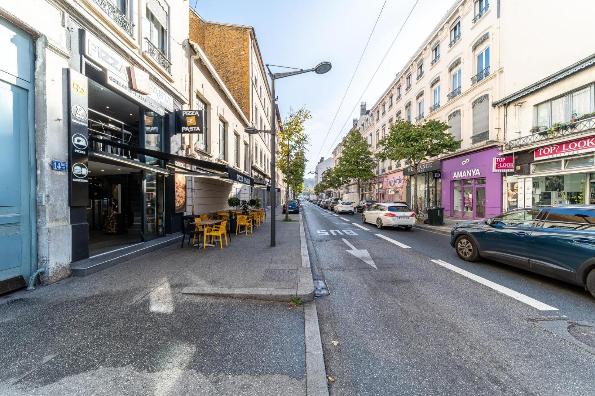 Le Marietton Appartement Cosy A Deux Pas Du Metro Valmy Lyon Dış mekan fotoğraf
